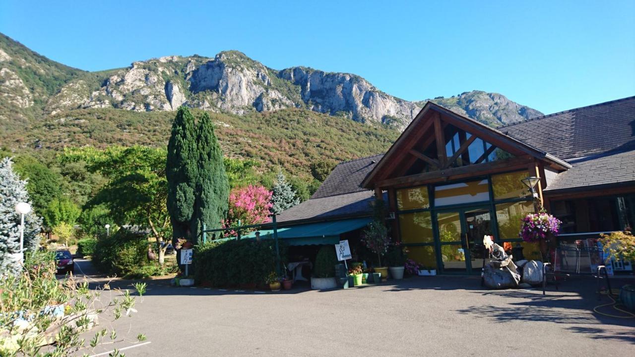 Camping Ecovillage Soleil Du Pibeste Agos-Vidalos Exterior foto