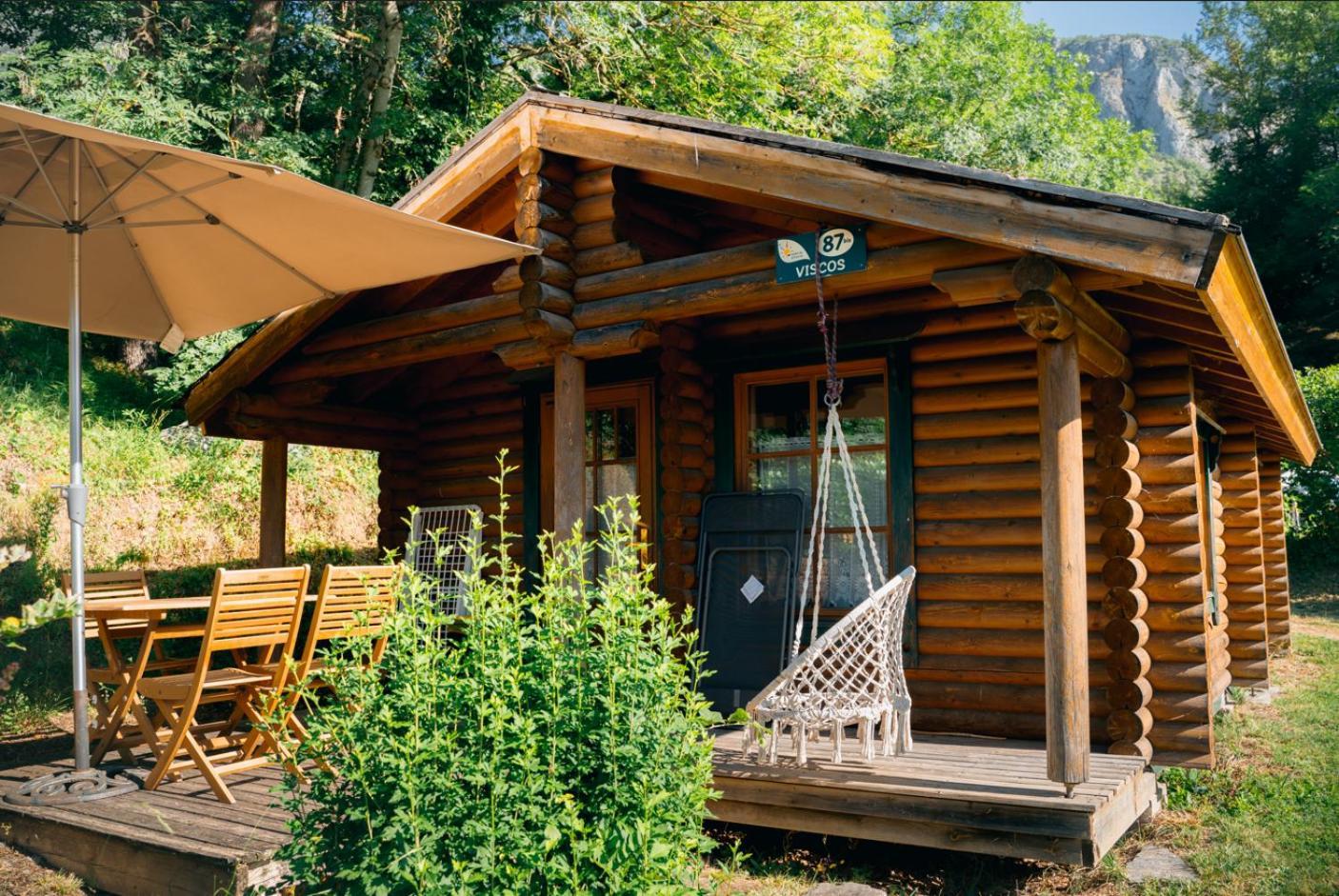 Camping Ecovillage Soleil Du Pibeste Agos-Vidalos Exterior foto